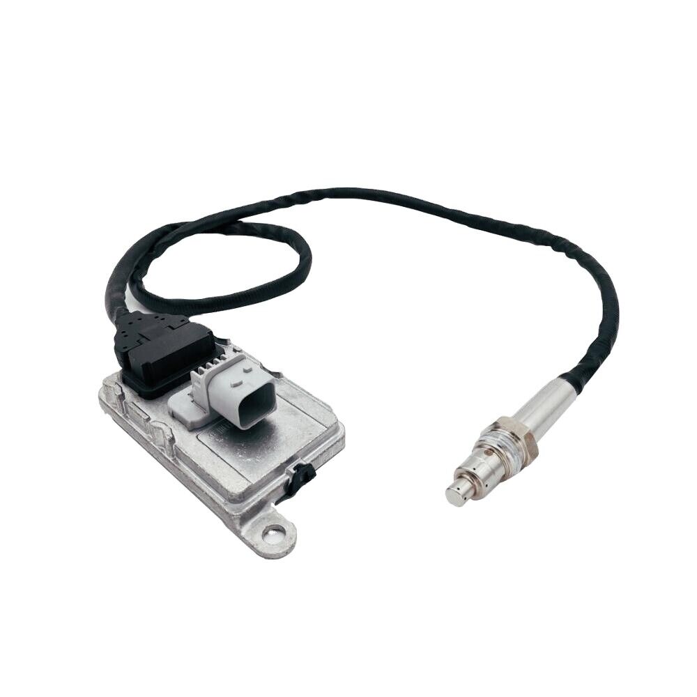 Detroit Diesel Nitrogen Oxide or NOx Sensor Outlet - A0101531728